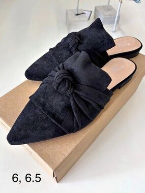 Vintage Havana Pointed Toe Bow Mules Black US 6